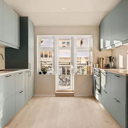 Dinbnb I New High-end Penthouse Apt - Wine, Dine & Views Apartman
